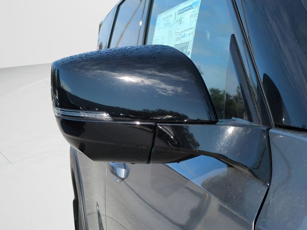 New 2026 Gun Metallic / Super Black Two-tone Nissan PRO-4X® image 12