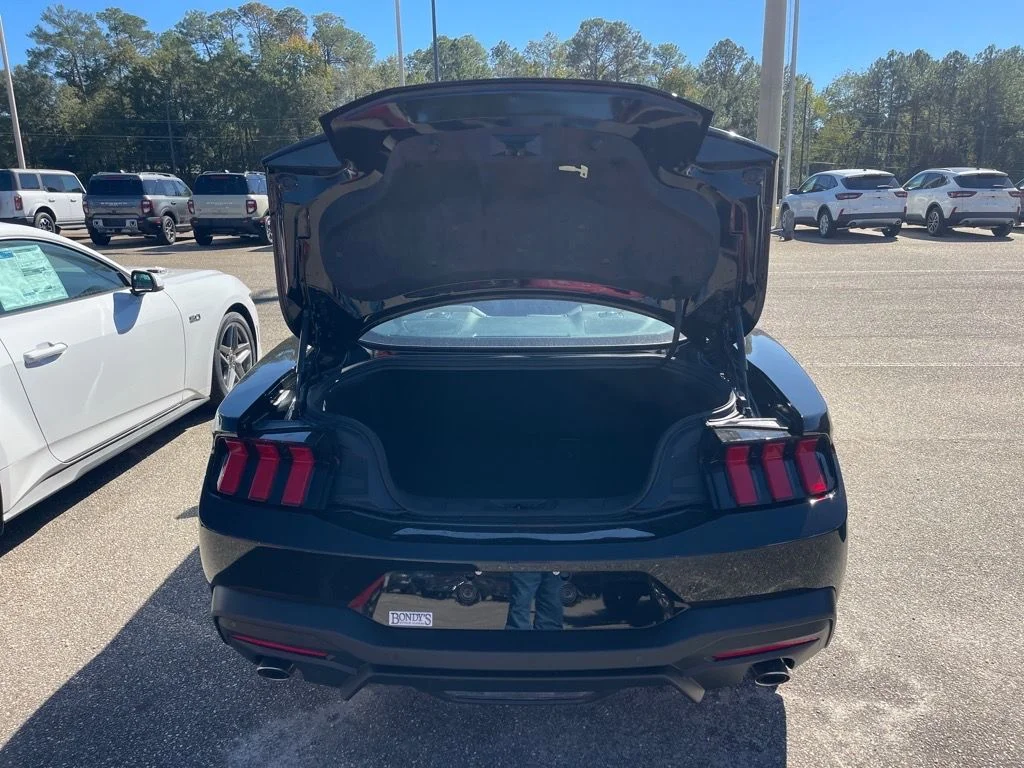2026 Ford Mustang EcoBoost Fastback - Photo 11