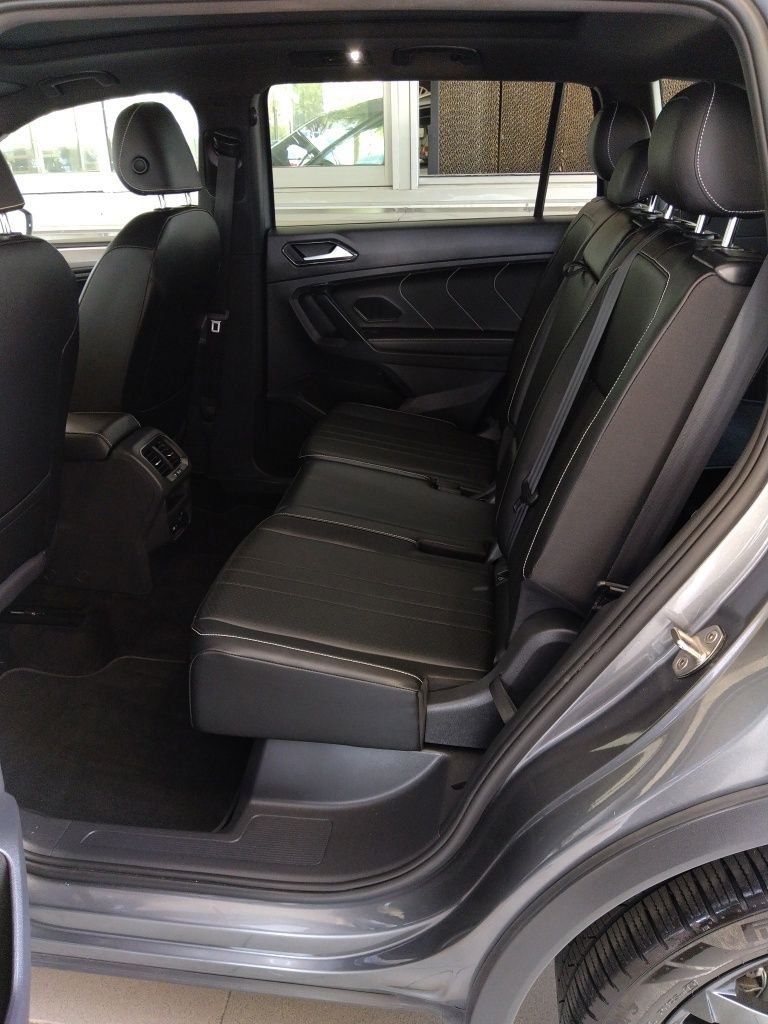 Certified Used 2023 Gray Volkswagen 2.0T SE R-Line Black image 9