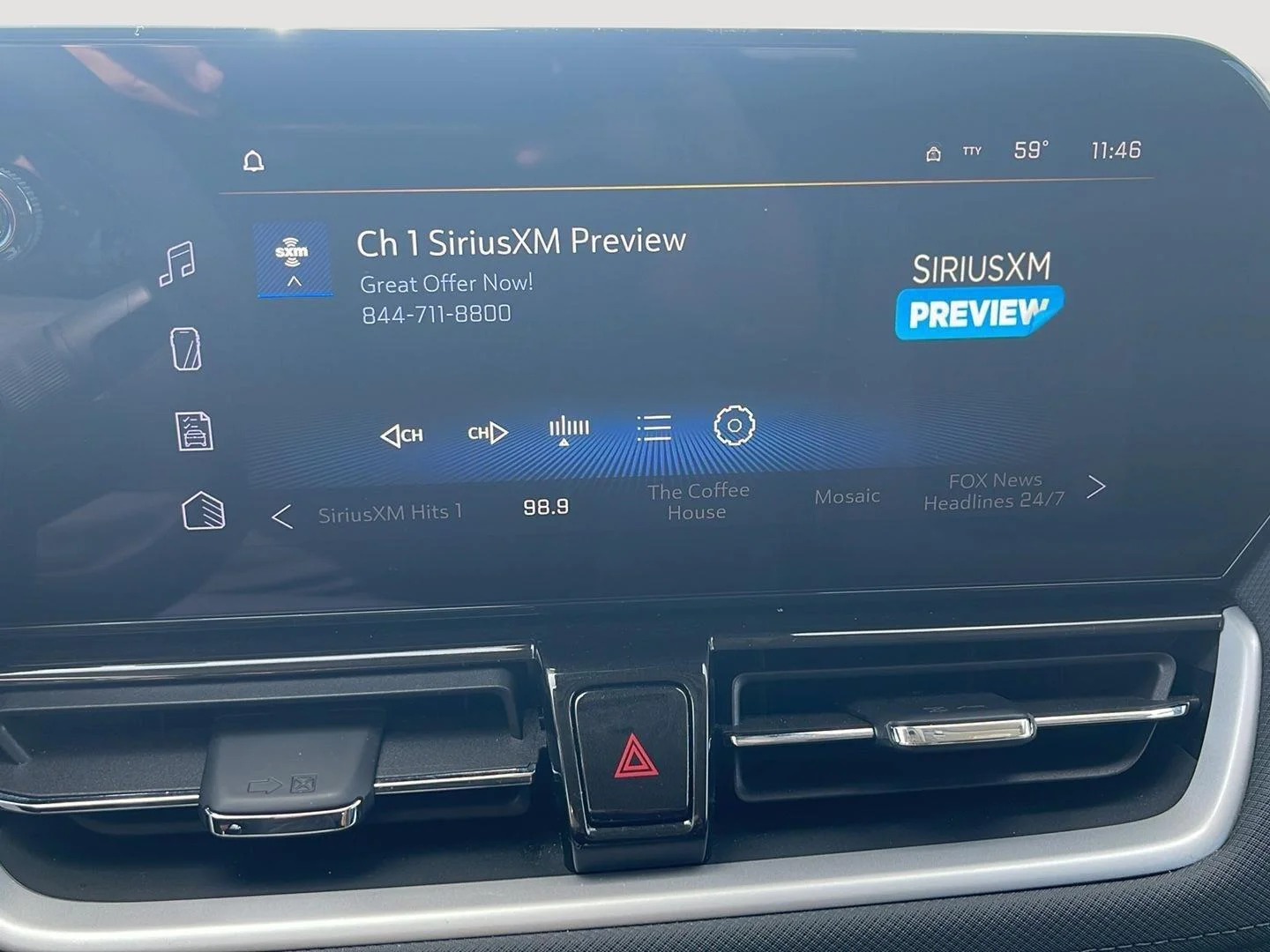 Used 2025 Summit White Chevrolet LT image 25