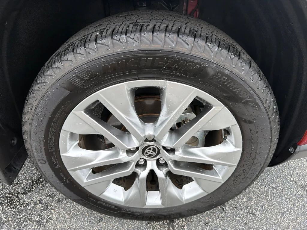 Used 2025 Red Toyota XLE Premium image 12