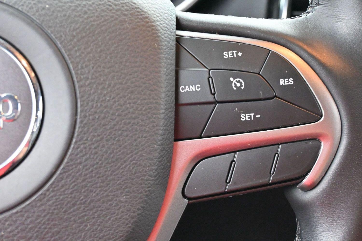 Used 2021 Bright White Clearcoat Jeep Laredo X image 20