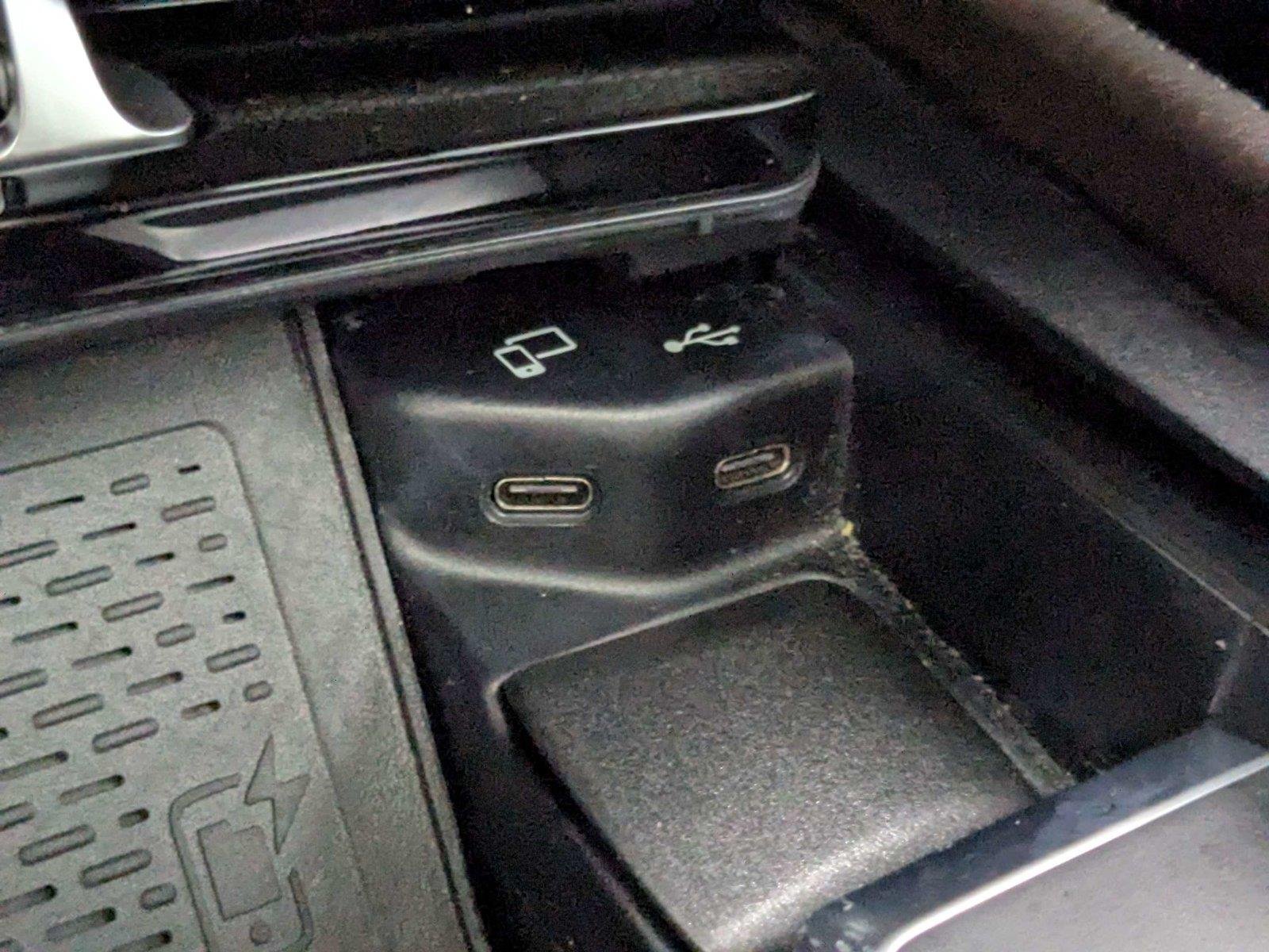 Used 2021 Black Mercedes-Benz GLE 350 image 27