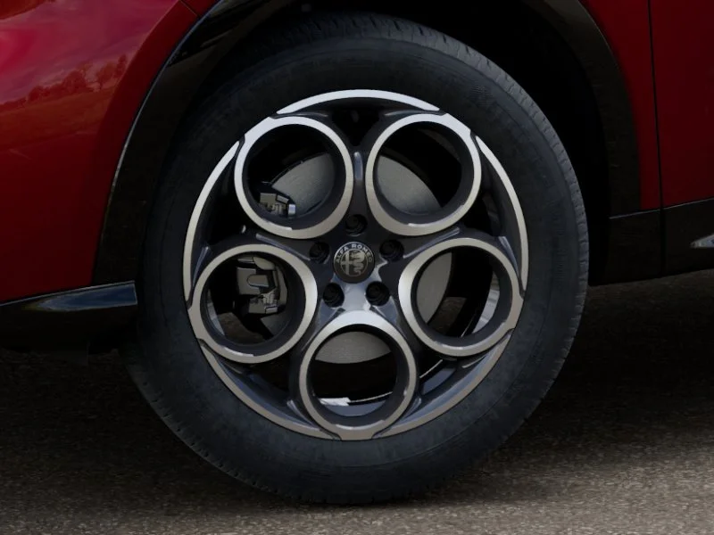 New 2025 Alfa Rosso (Red) Exterior Paint Alfa Romeo  image 30