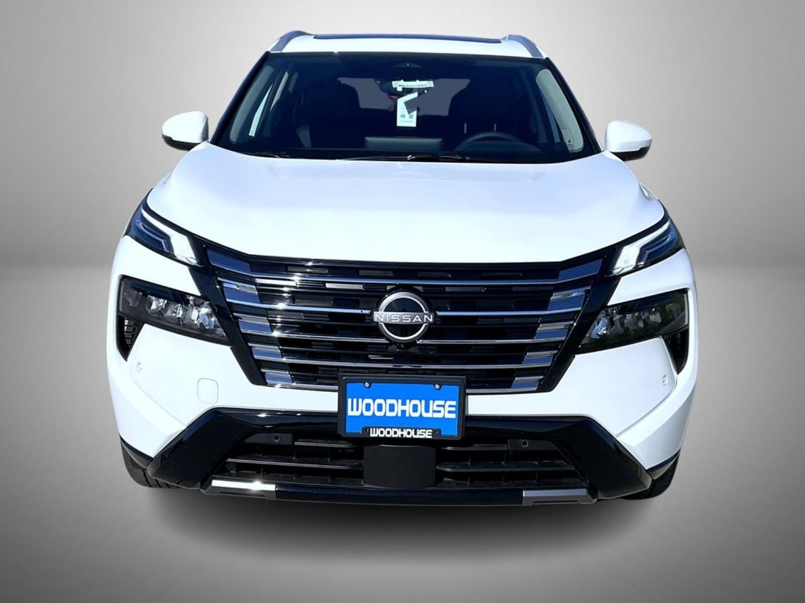 New 2026 Everest White Pearl TriCoat Nissan Platinum image 2