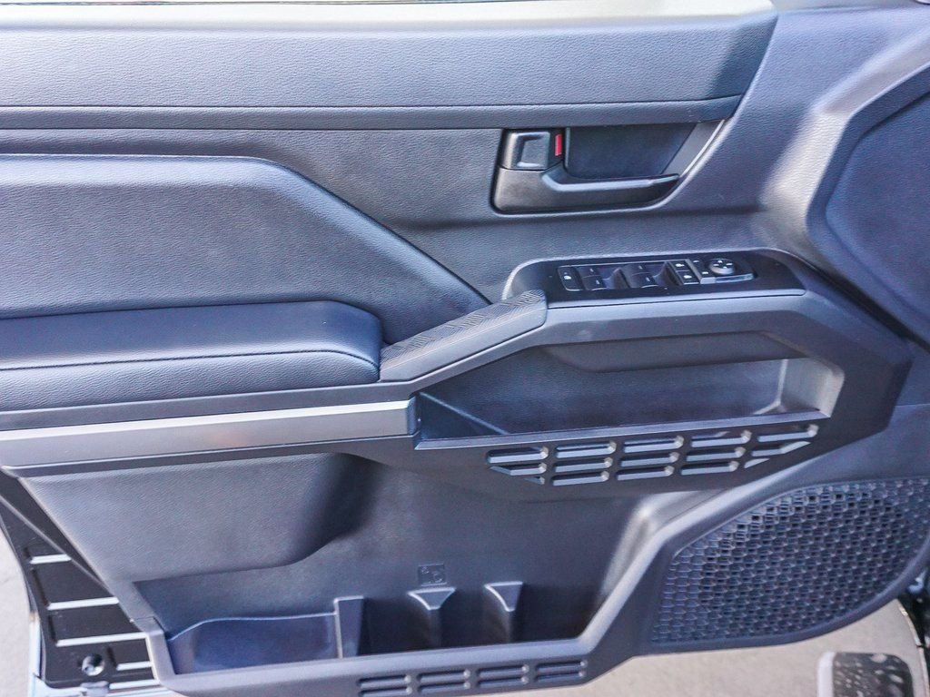 2026 Toyota Tacoma SR5 - Photo 16