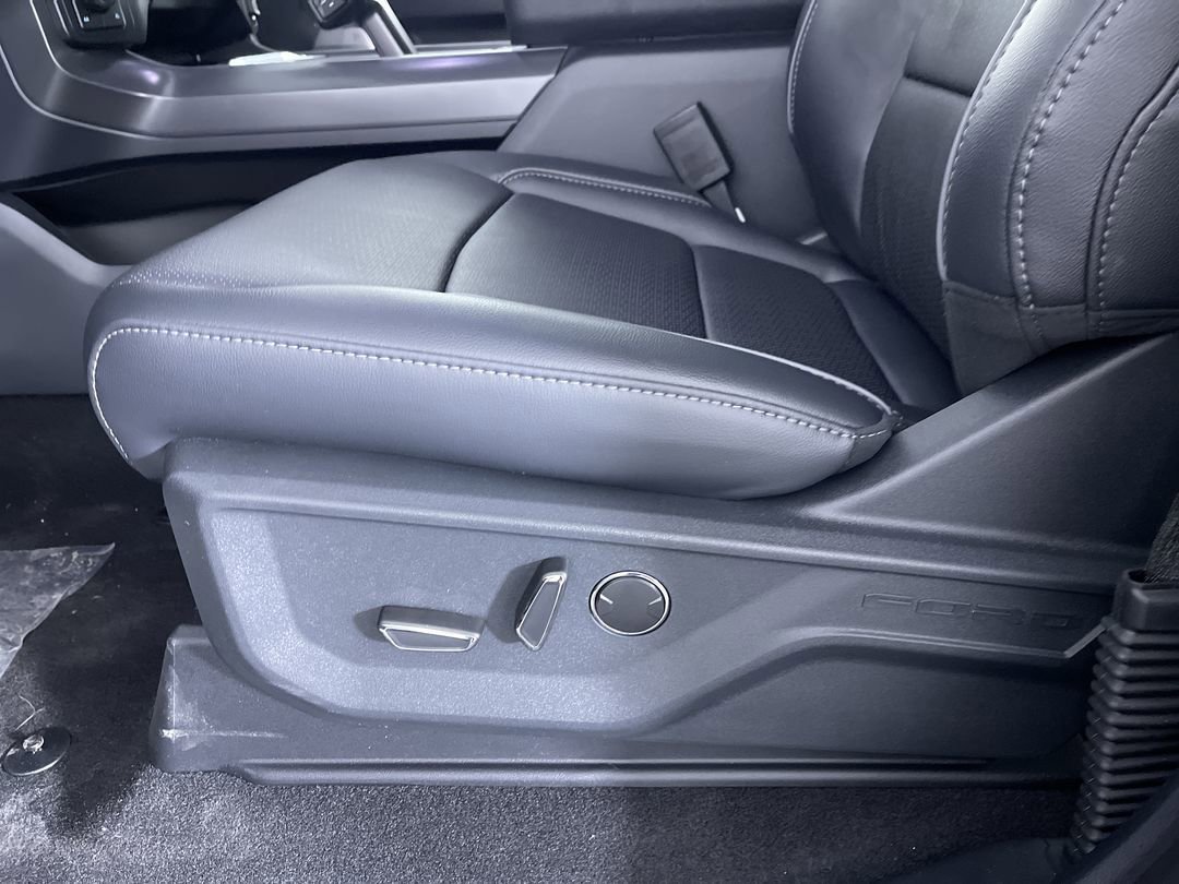 New 2026 Antimatter Blue Metallic Ford Lariat image 12