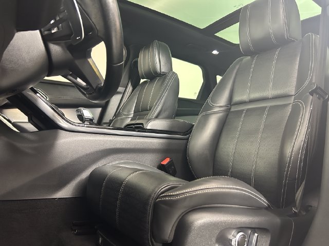 Used 2021 Silver Land Rover R-Dynamic HSE image 5