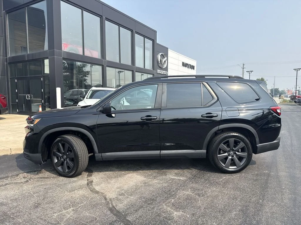 Used 2023 Black Honda Sport image 8