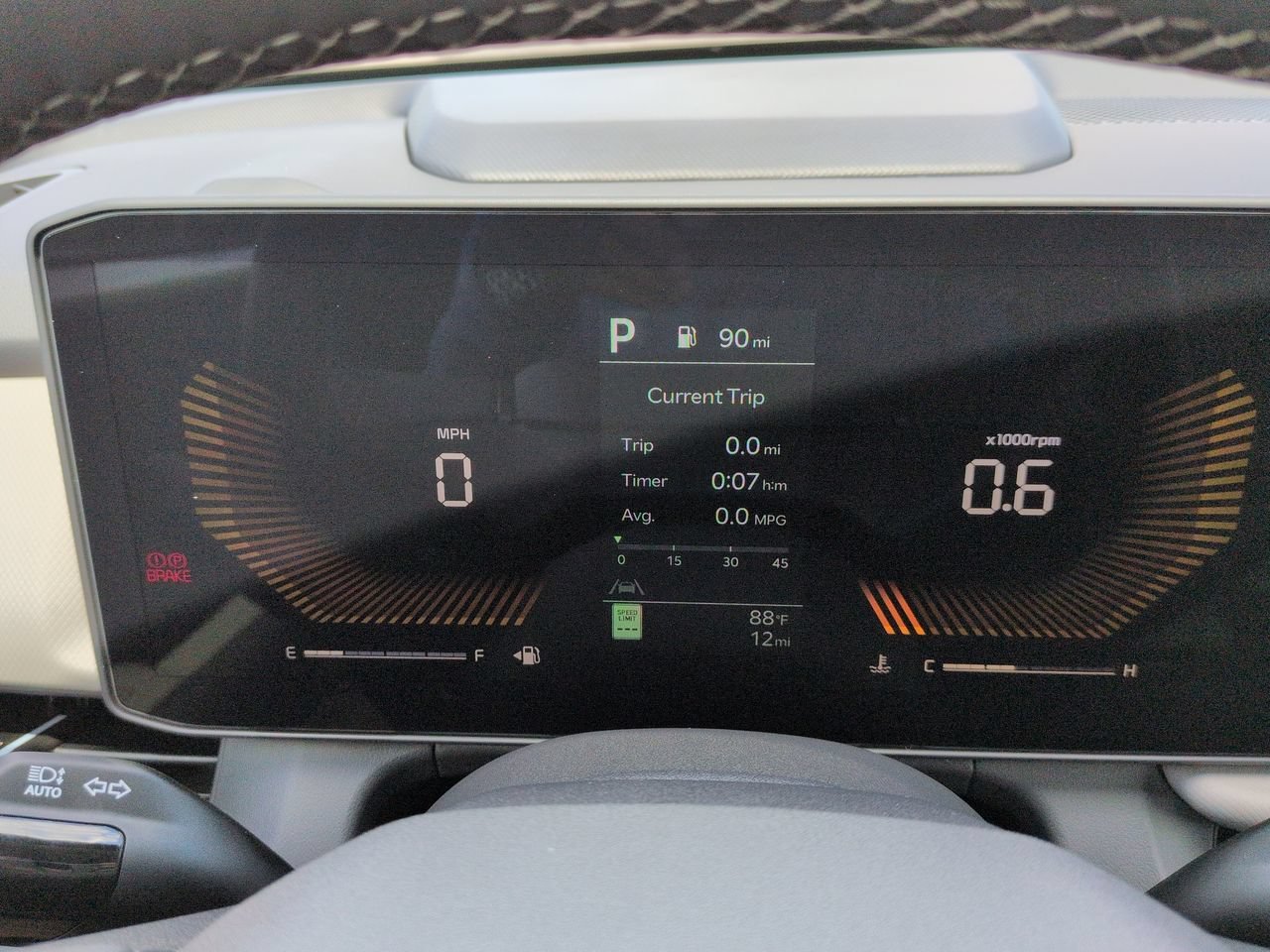 New 2027 Iceberg Green Kia S image 28