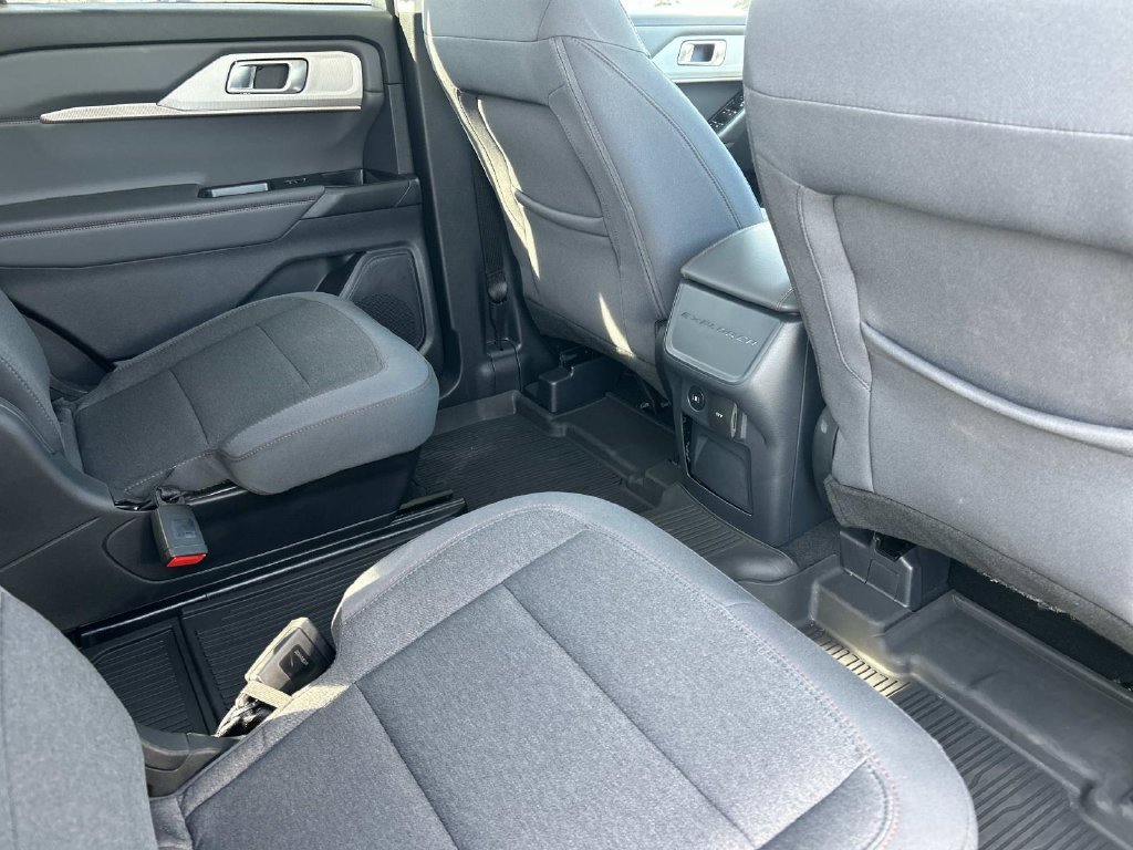 Certified Used 2026 Carbonized Gray Metallic Ford Active image 21