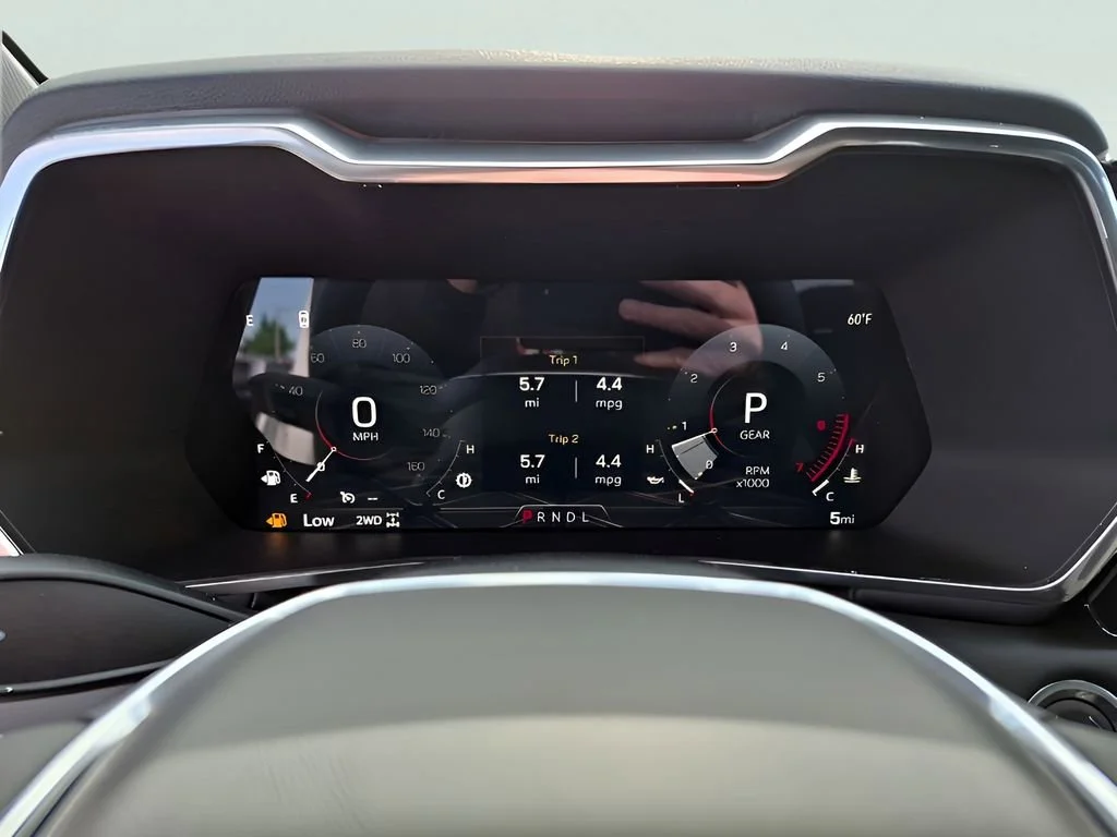 New 2026 Summit White GMC Elevation image 36