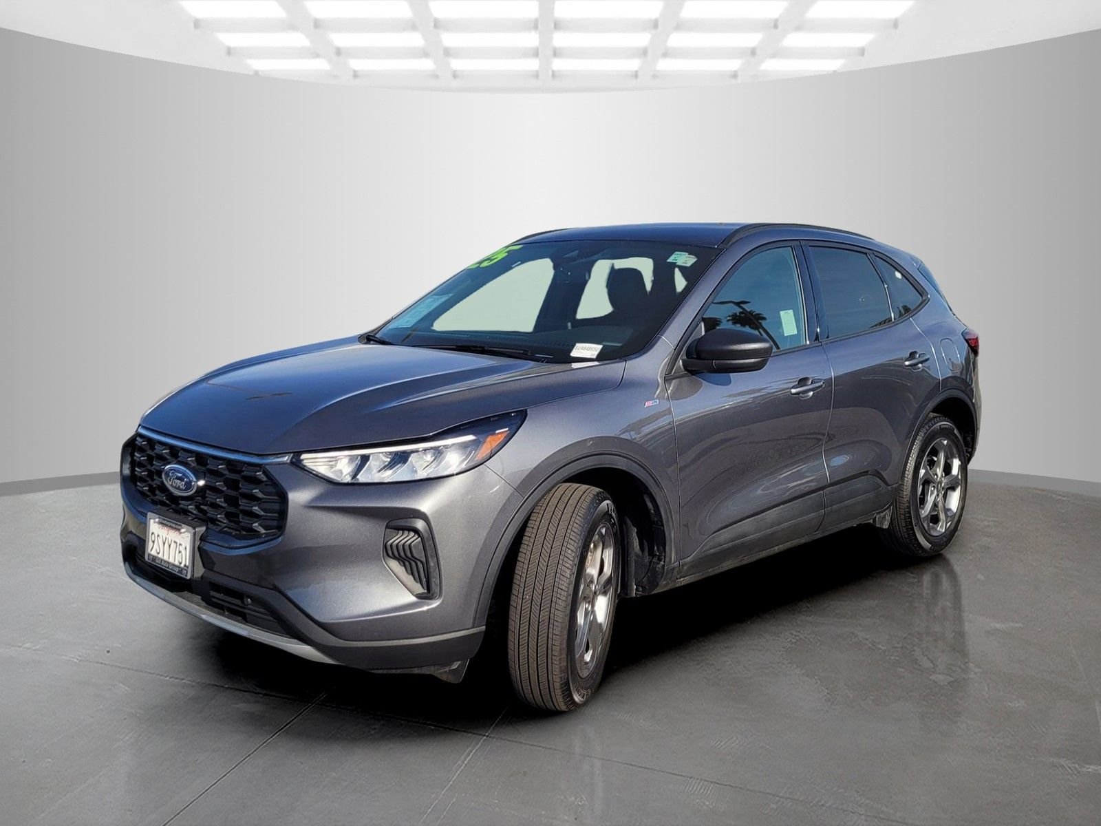 2025 Ford Escape ST-Line photo 6