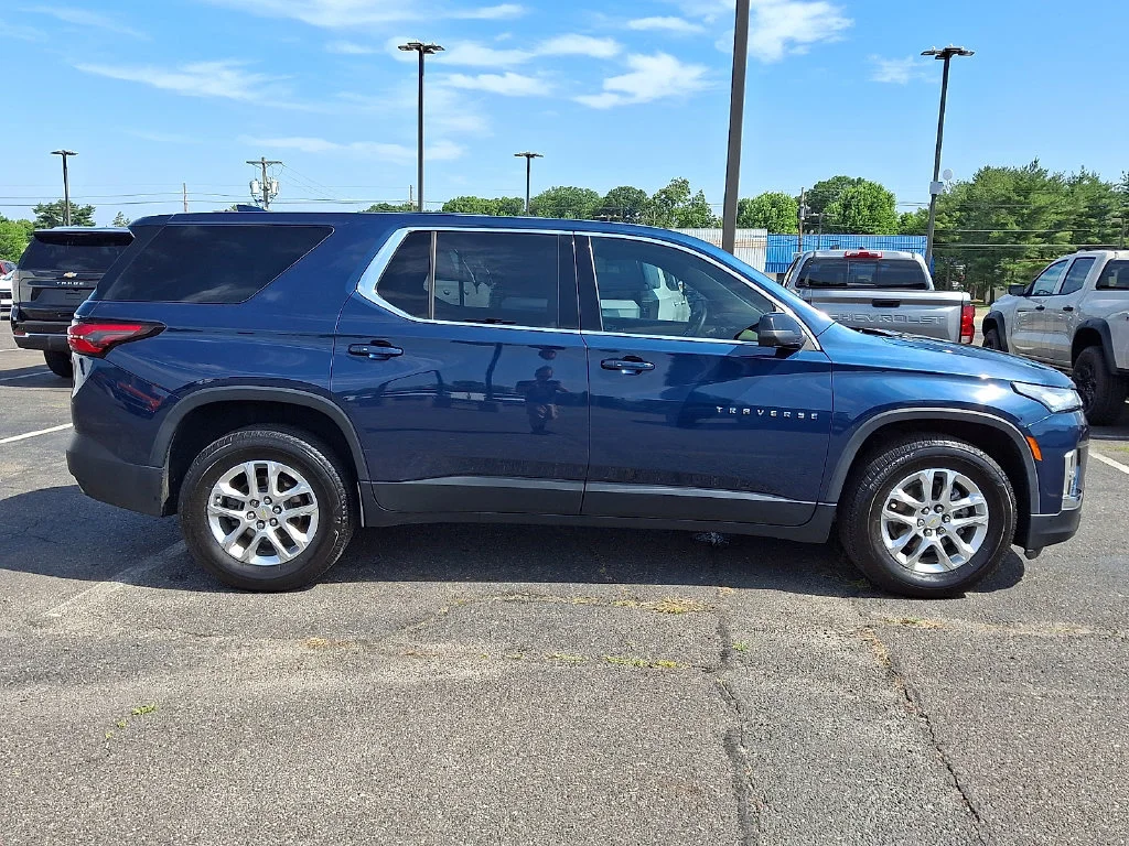 Used 2022 Northsky Blue Metallic Chevrolet LS image 13