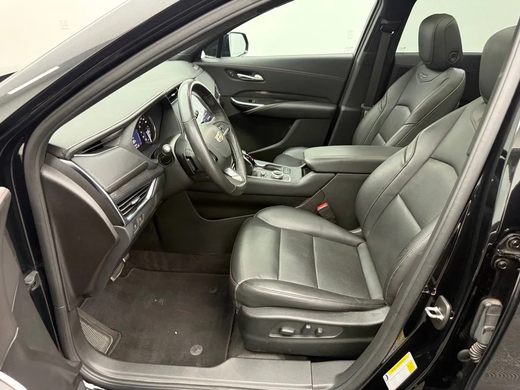 Used 2022 Black Cadillac Sport image 23
