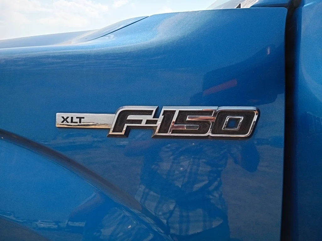 Used 2012 Blue Ford XLT image 23