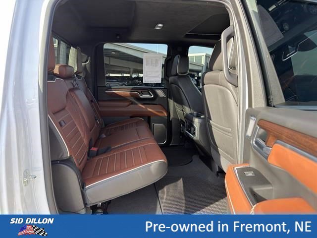 Used 2025 White Frost Tricoat GMC Denali Ultimate image 21