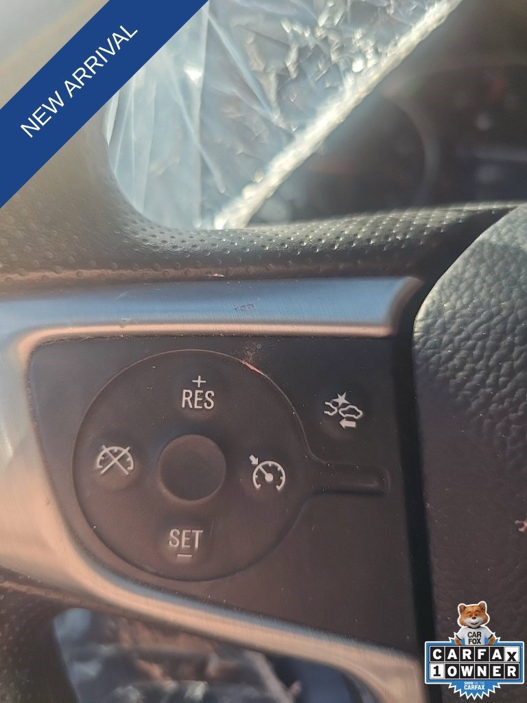 Used 2024 Summit White GMC SLE image 10