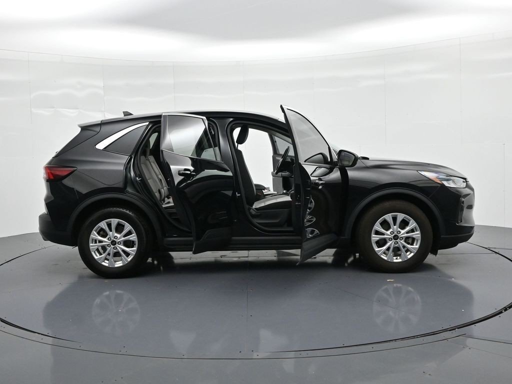 Used 2024 Black Metallic Ford Active FWD image 24