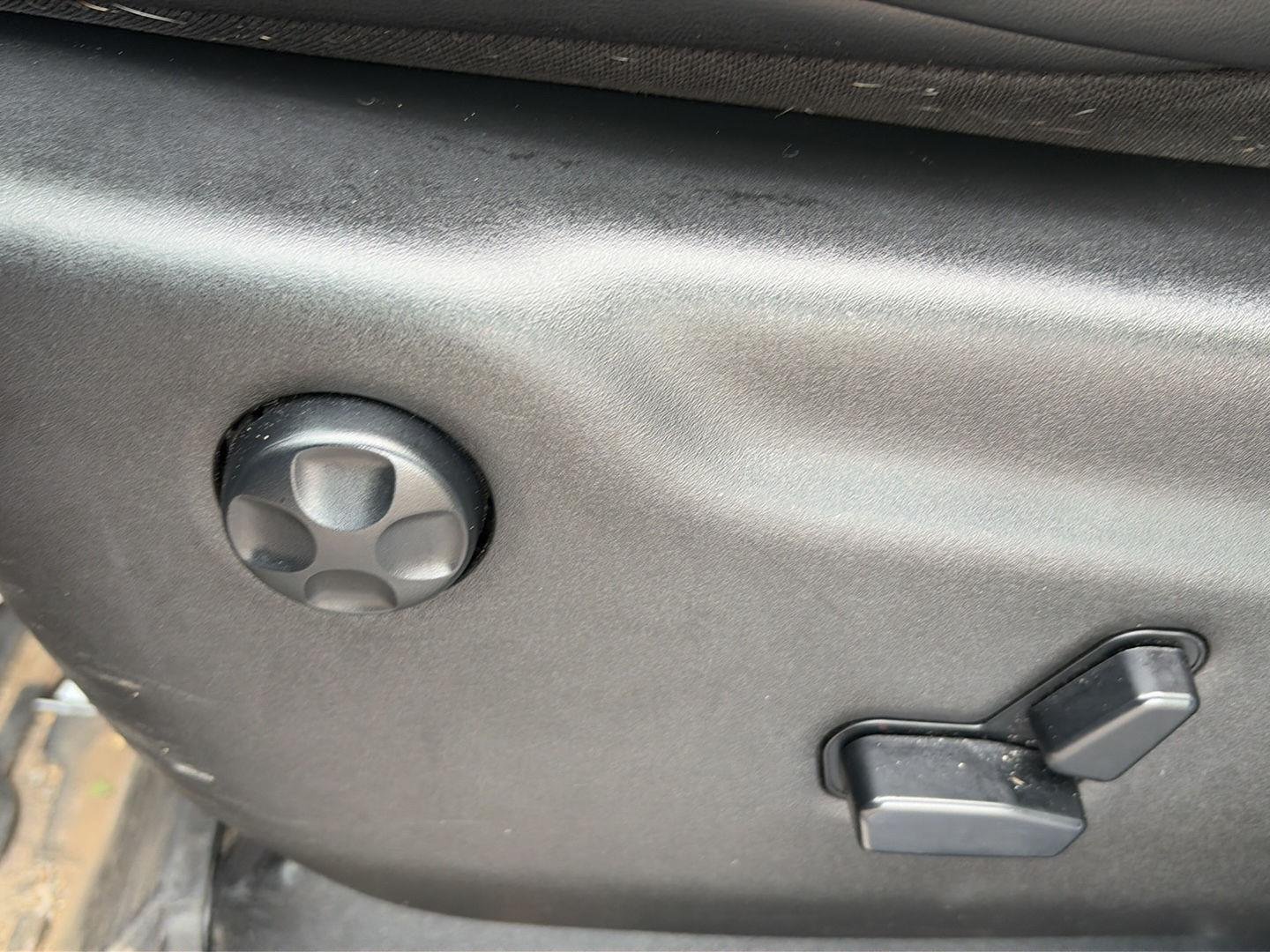Used 2020 Billet Silver Metallic Clearcoat Jeep Trailhawk image 9