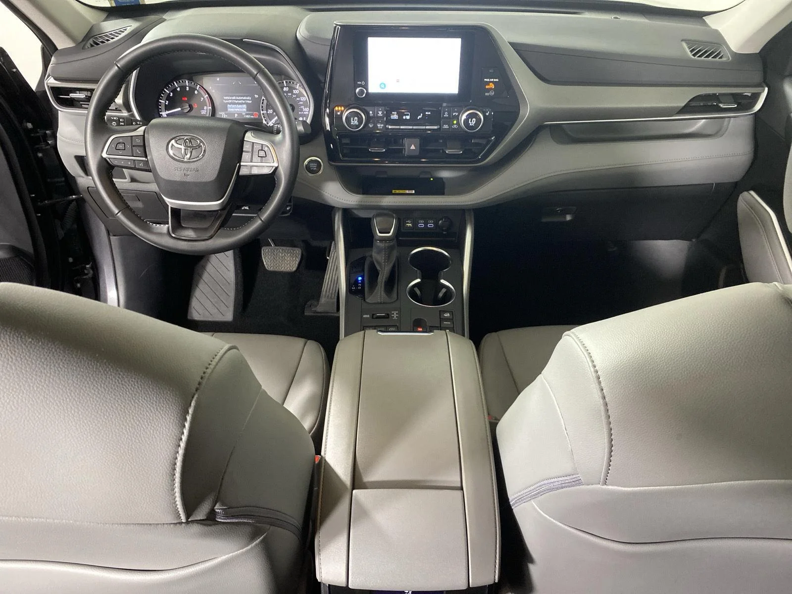 Used 2025 Magnetic Gray Metallic Toyota XLE image 28