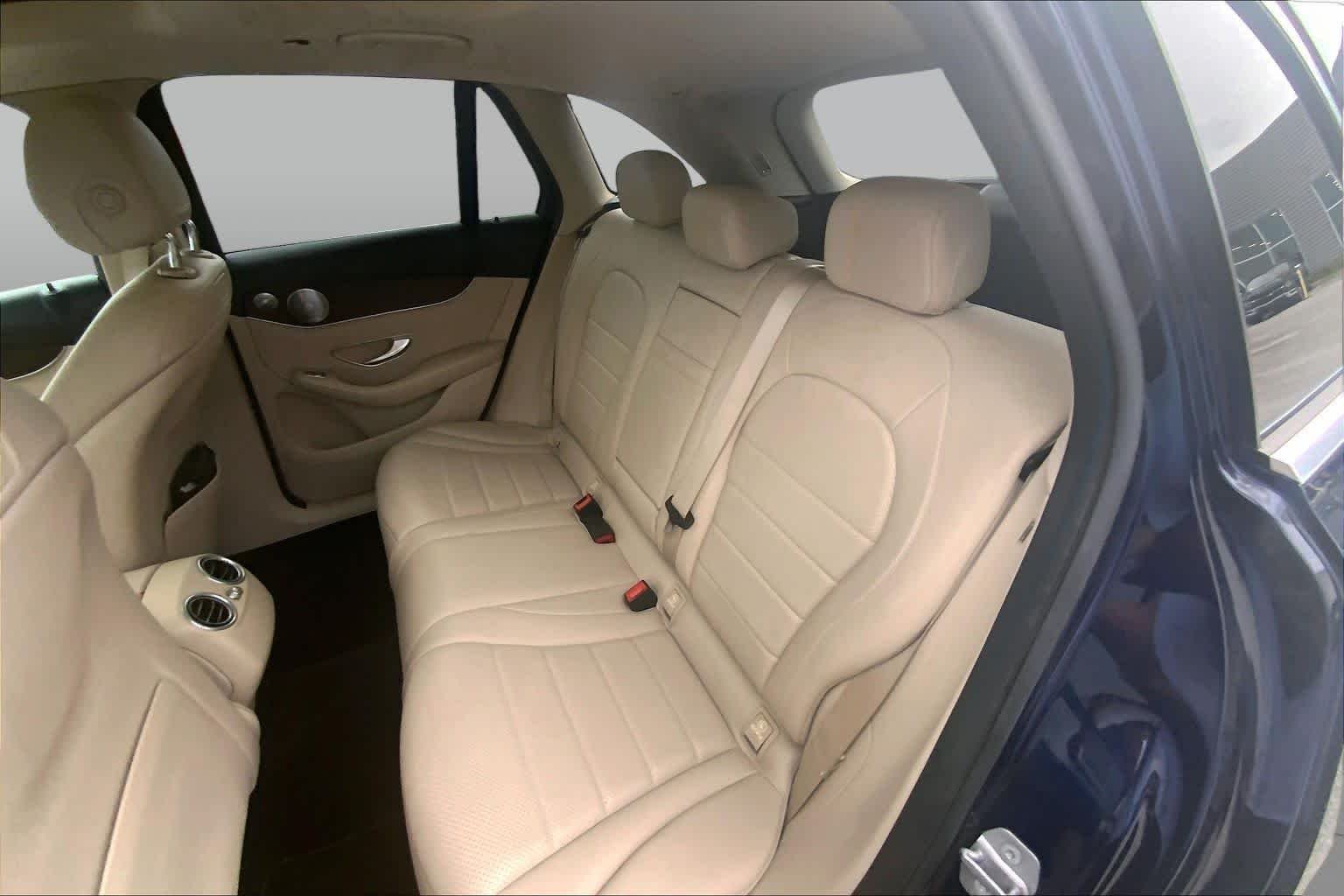 Used 2019 Lunar Blue Metallic Mercedes-Benz GLC 300 image 20