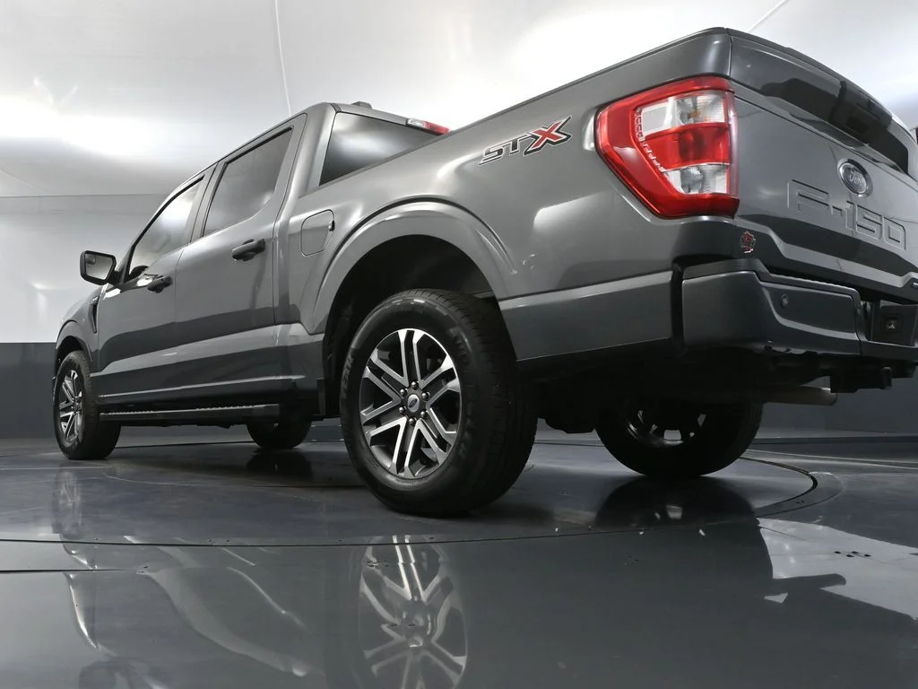 Used 2021 Gray Ford XL image 49