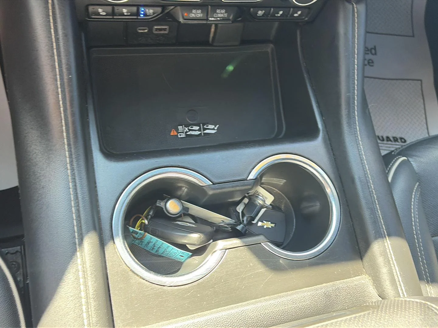 Used 2022 SUMMIT WHITE Chevrolet Premier image 26