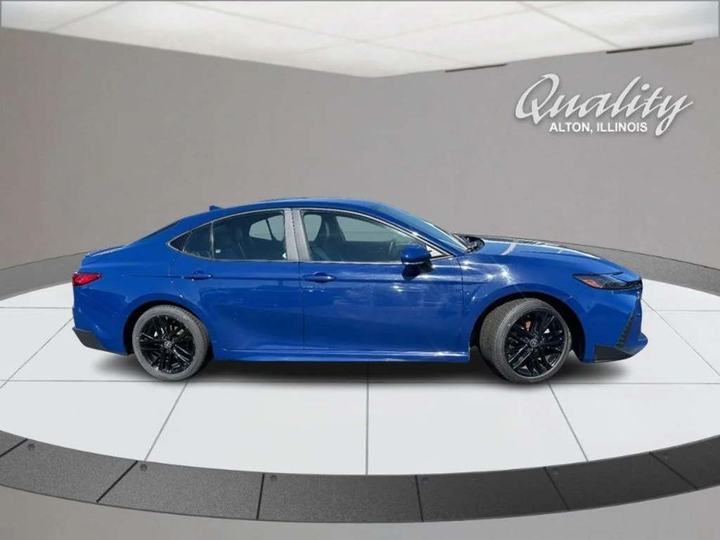 Used 2025 Reservoir Blue Toyota SE image 3