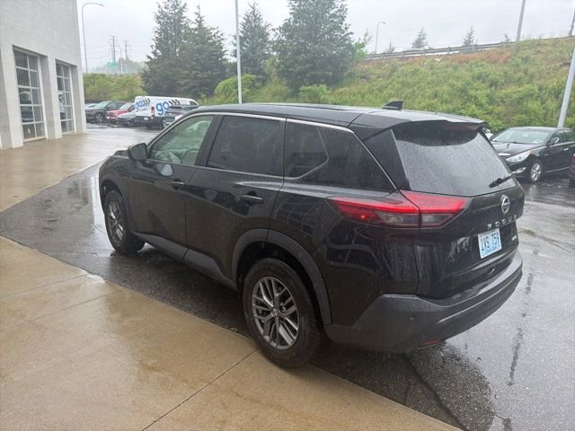Used 2021 Black Nissan S image 4