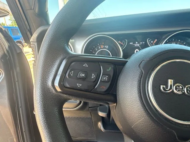 Used 2020 Gray Jeep Sport image 16