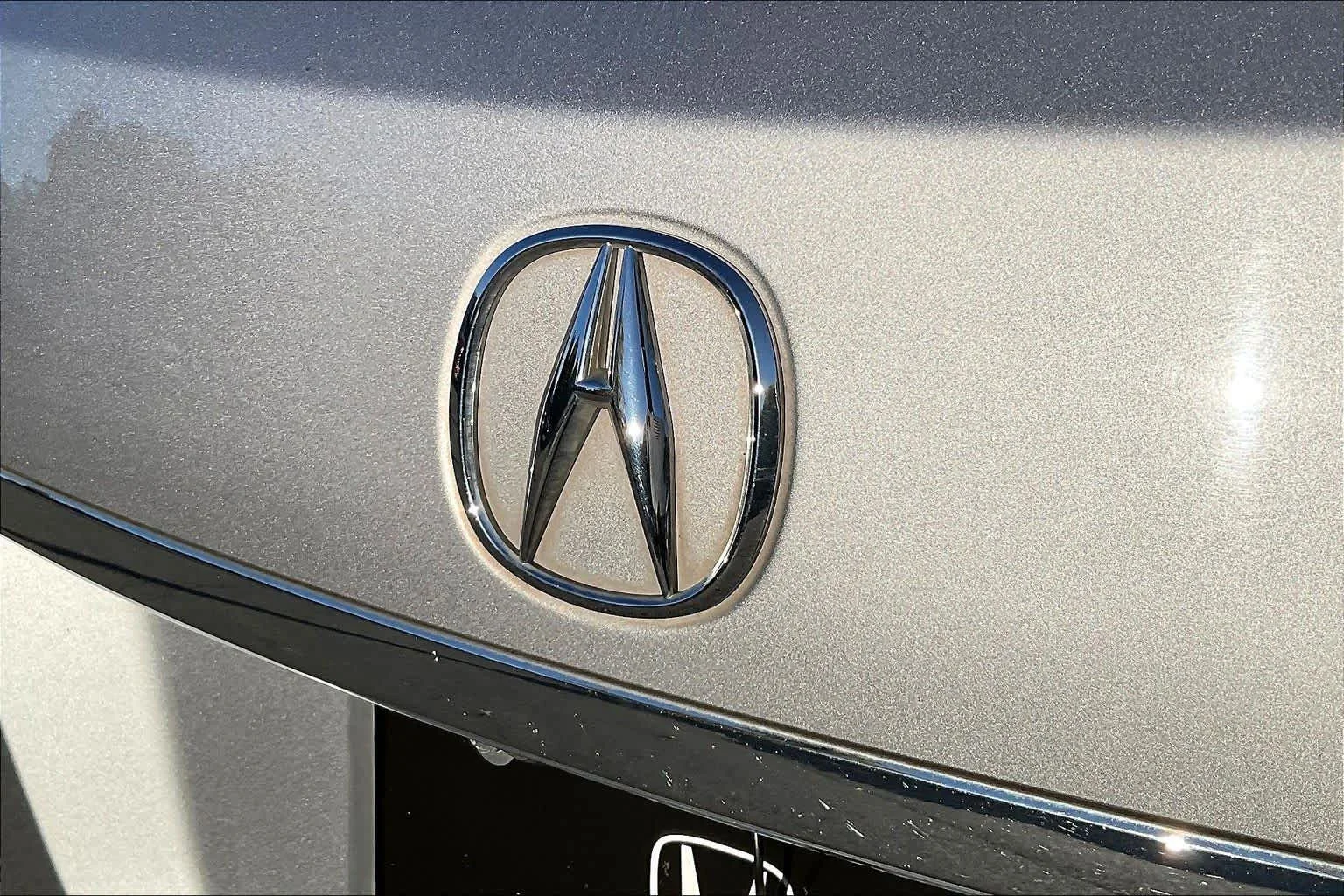 Used 2016 Slate Silver Metallic Acura Tech Pkg image 30