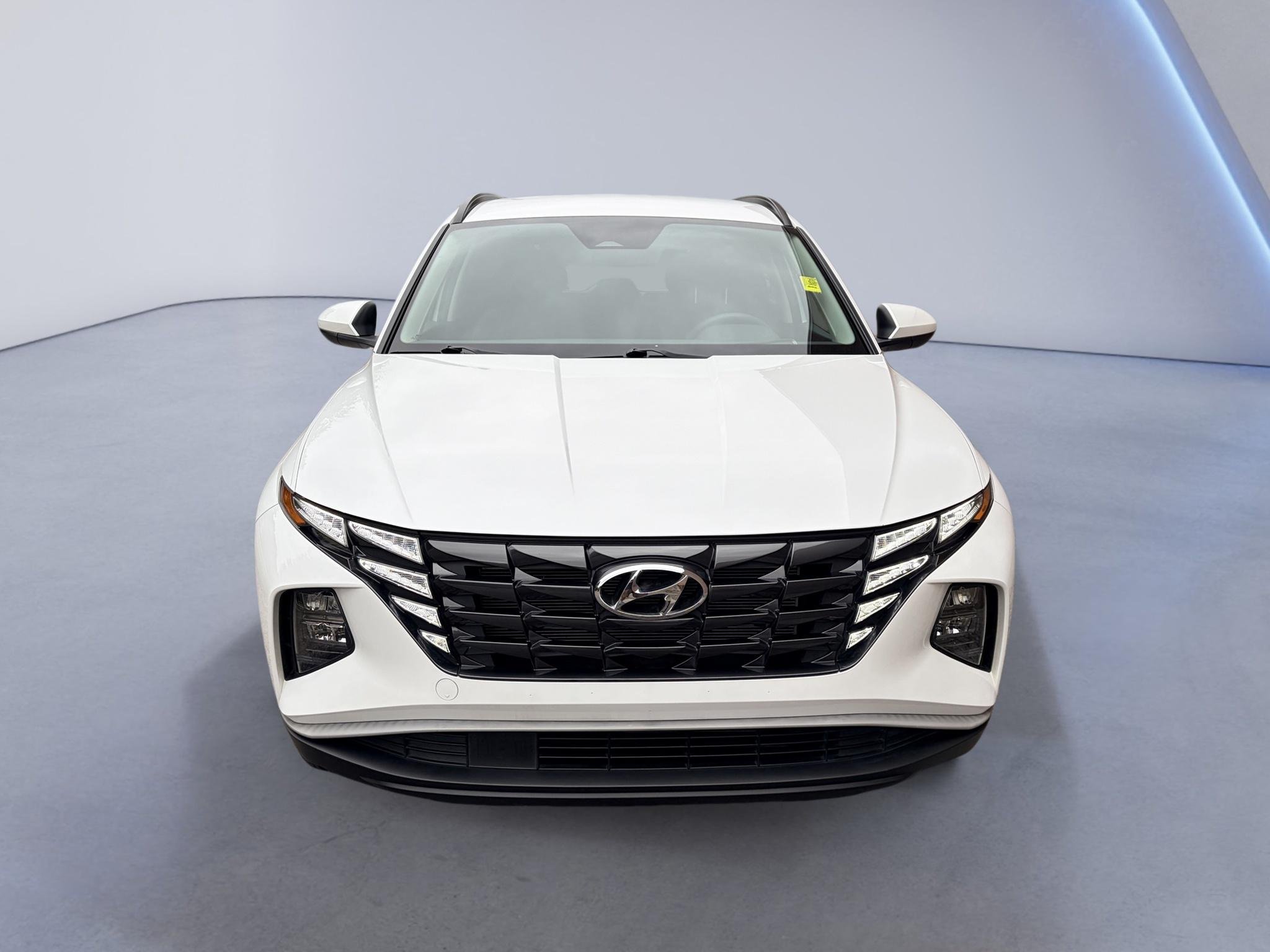 Used 2024 White Pearl Hyundai SEL image 8