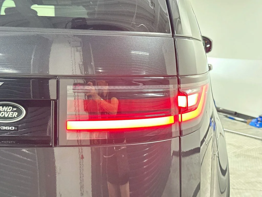 Used 2023  Land Rover HSE R-Dynamic image 34