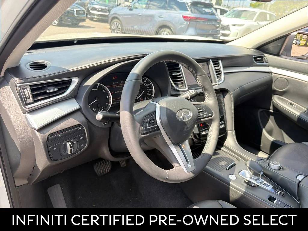 Certified Used 2020 Majestic White INFINITI LUXE image 26