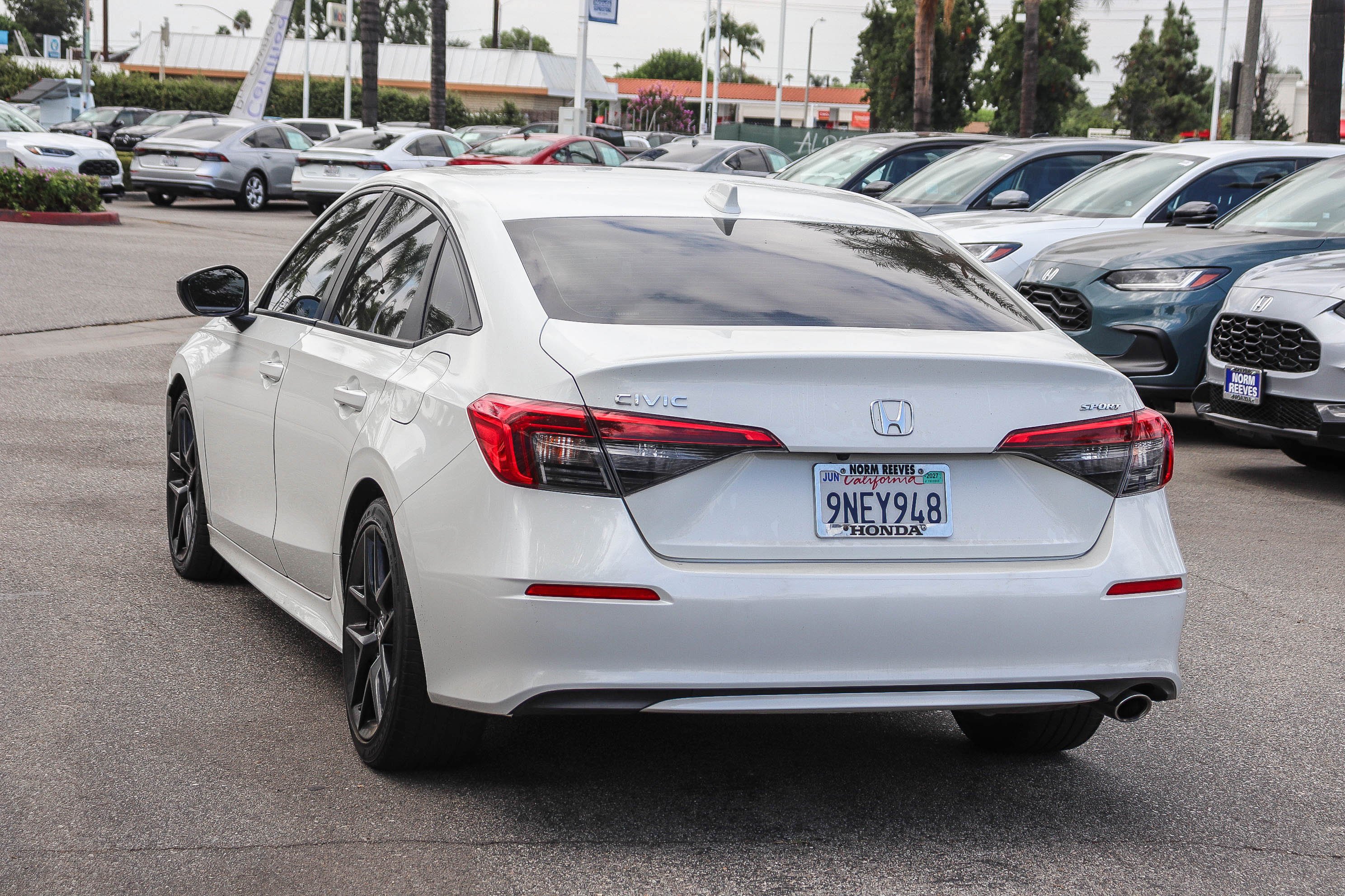 Certified Used 2024 Platinum White Pearl Honda Sport image 12