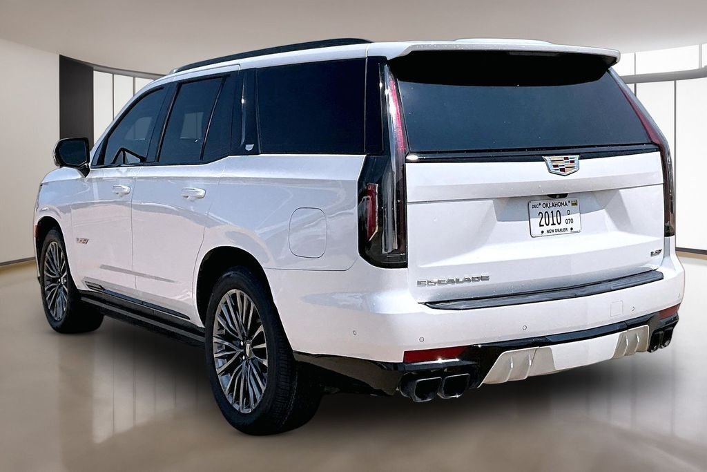 Used 2024 White Cadillac V-Series image 12
