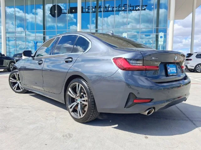 Used 2022 Gray BMW 330i xDrive image 5