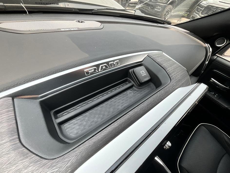 New 2026 Ceramic Gray Clear-Coat Exterior Paint RAM Laramie image 21