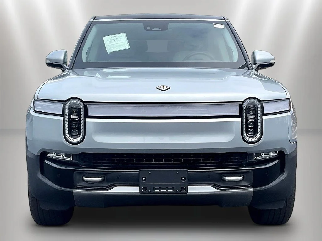 Used 2024 Rivian R1S Adventure with VIN 7PDSGABA2RN034398 for sale in Naperville, IL