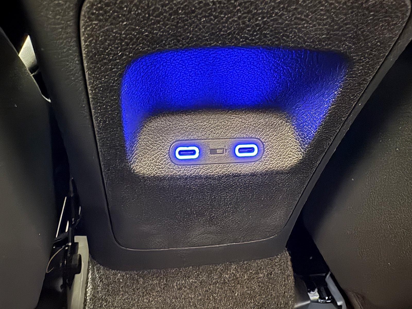 New 2027 MANUFAKTUR Alpine Grey Mercedes-Benz CLA 220 Hybrid image 24