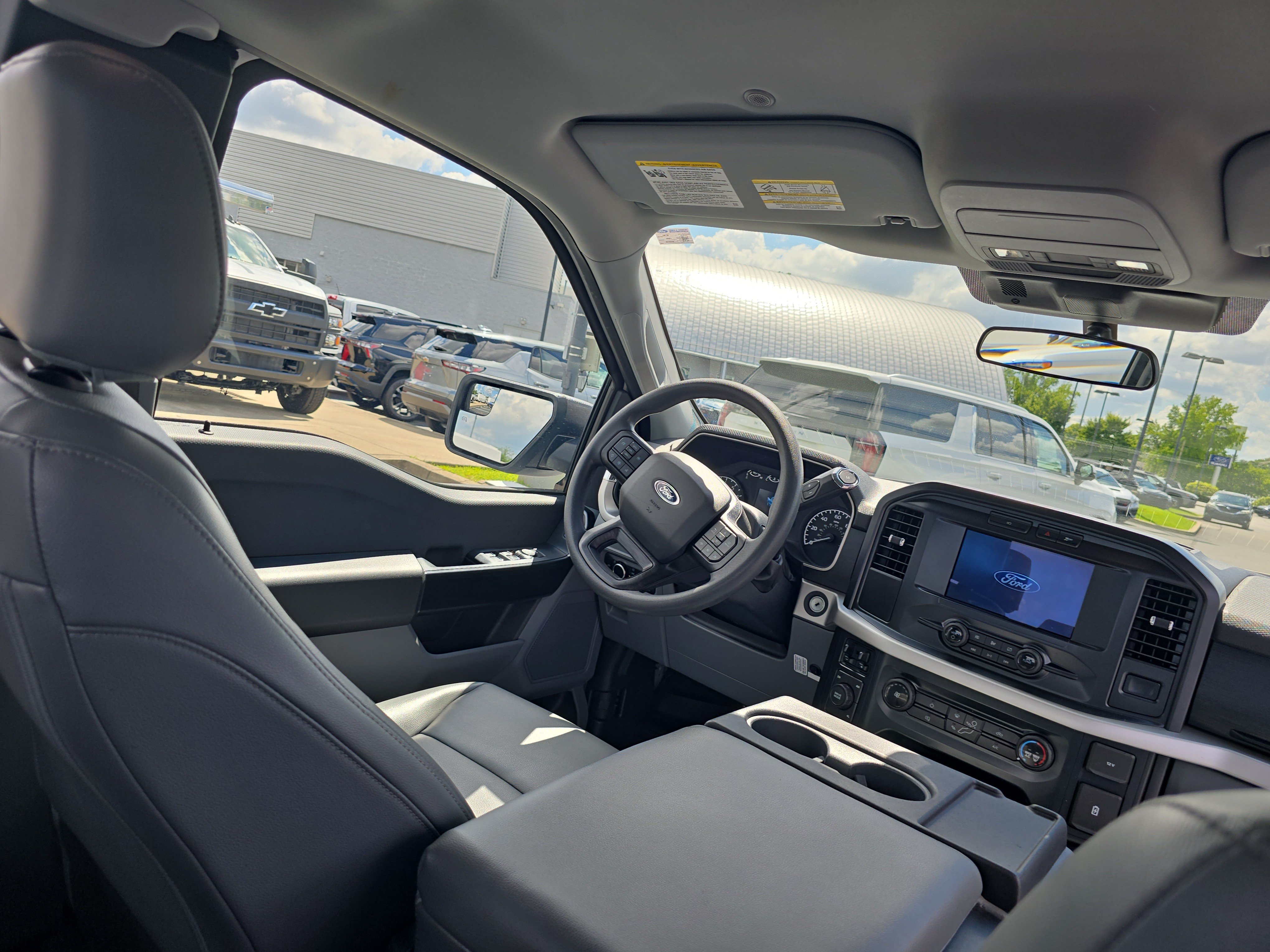 Used 2021 Oxford White Ford XL image 7