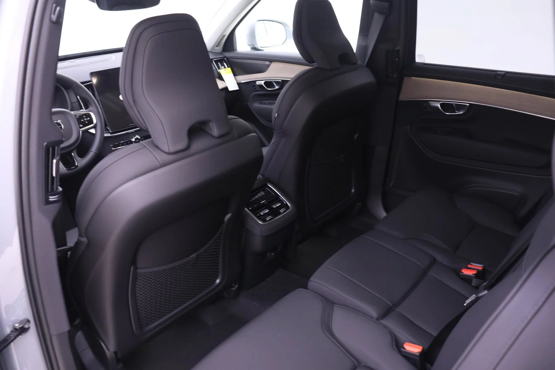 New 2027 Gray Volvo B6 Plus 7-Seater image 13