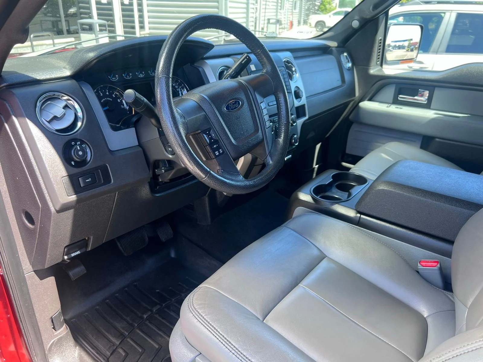 Used 2014 Sunset Ford XLT image 11