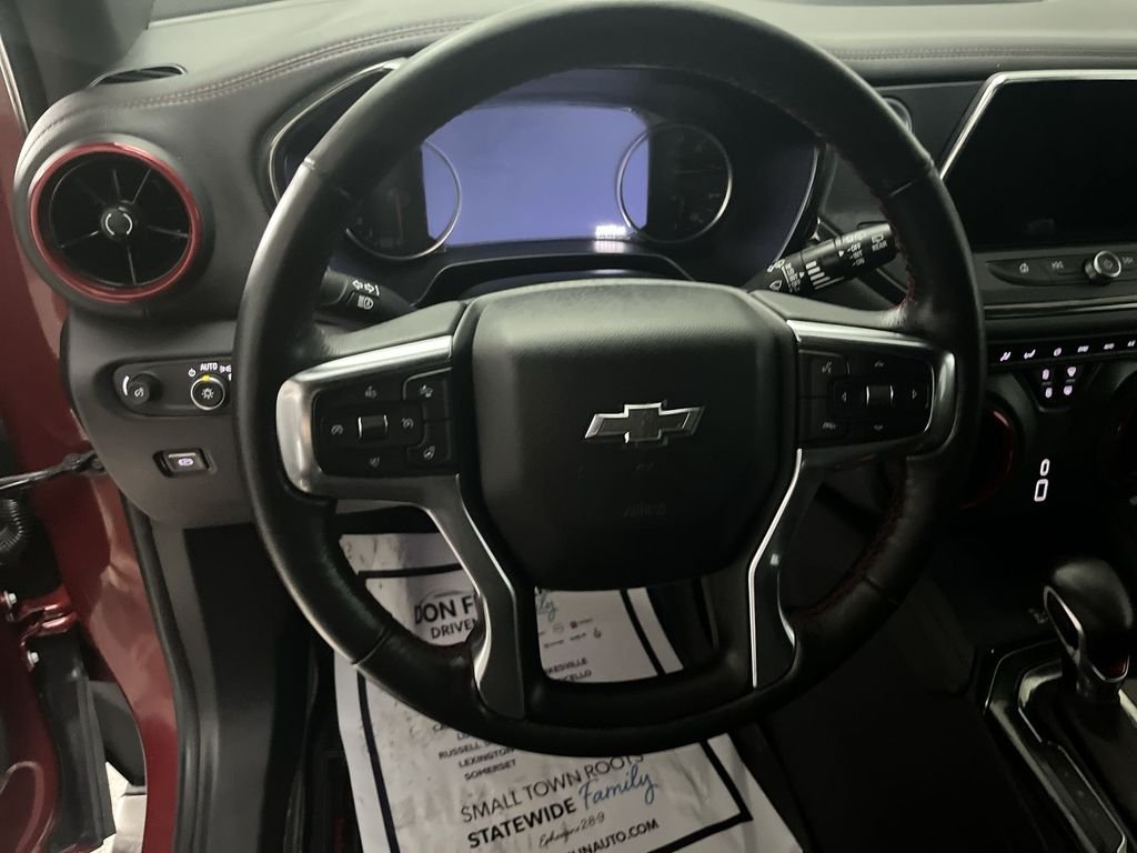 Used 2022 Red Chevrolet RS image 18