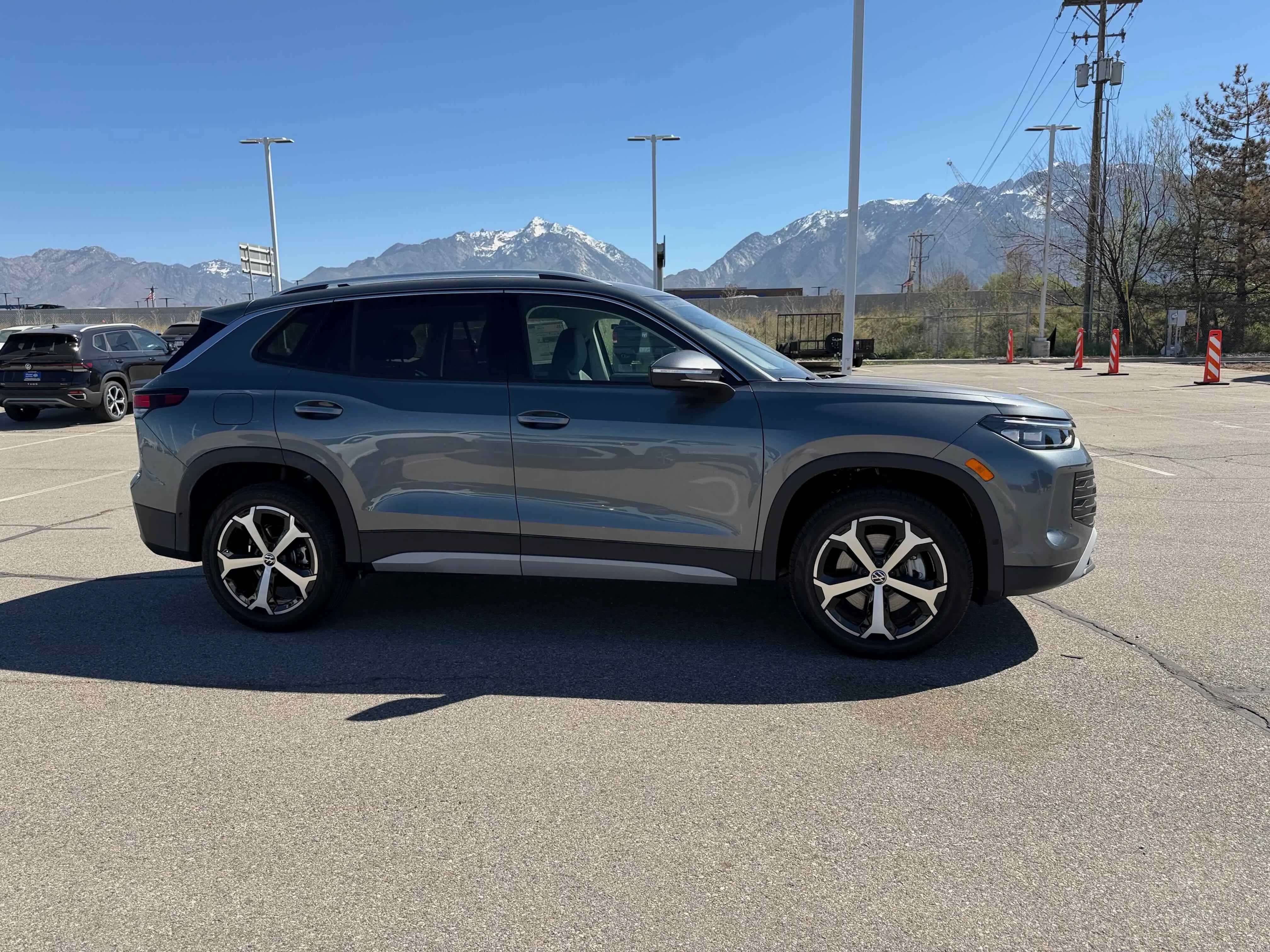 New 2026 Platinum Gray Volkswagen SE image 8
