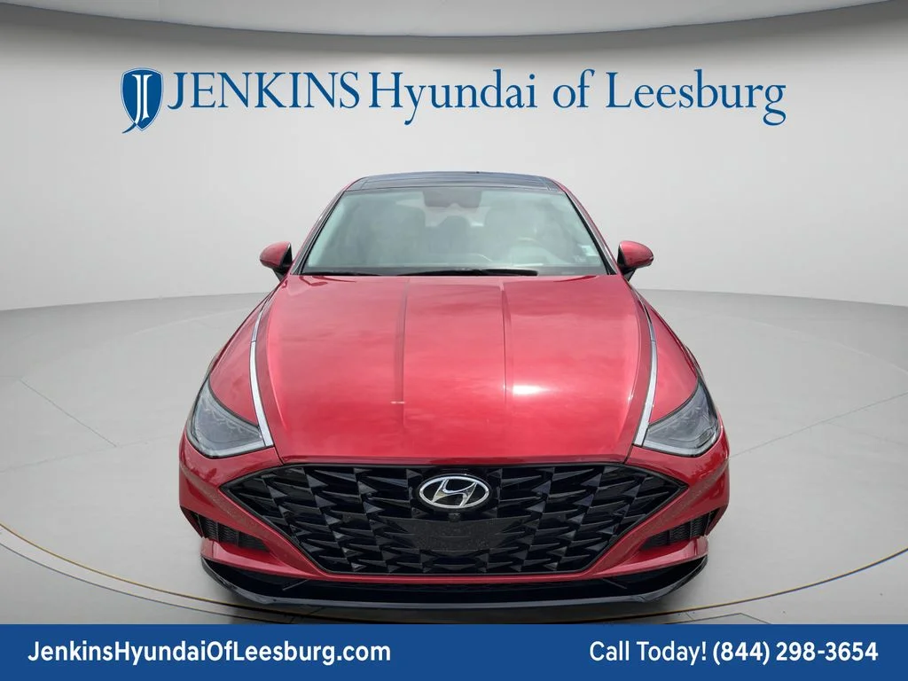 Used 2020 Red Hyundai Limited image 12