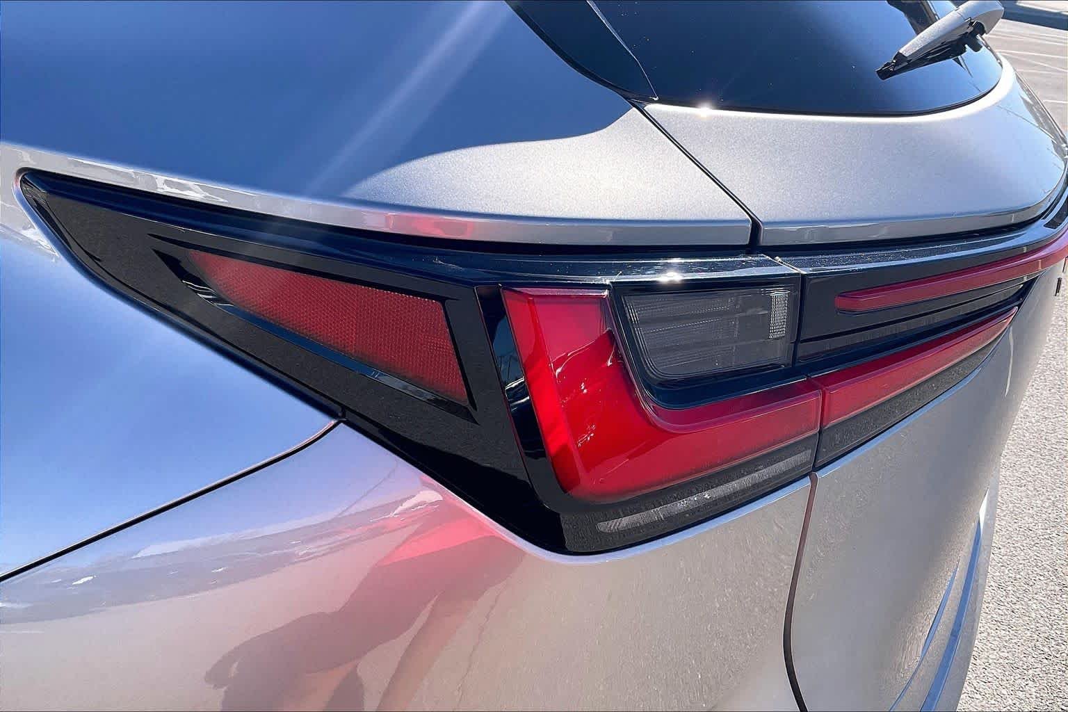 Used 2023 Atomic Silver Lexus Premium image 27