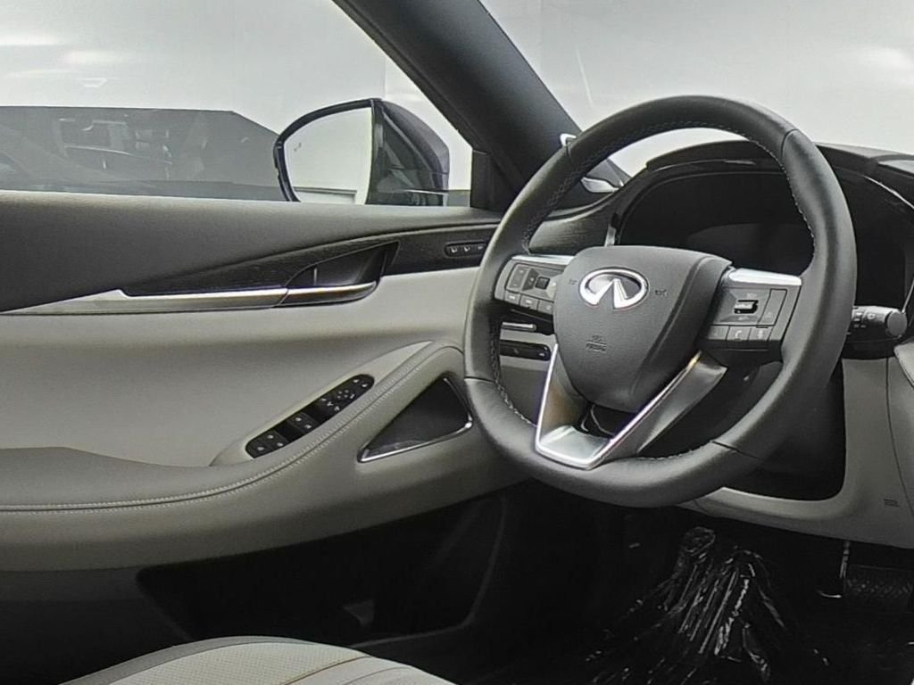 New 2027 2T DEEP EMRLD INFINITI Autograph AWD image 24