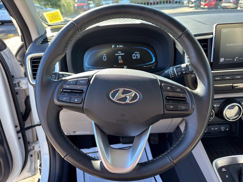 New 2026 White Hyundai SEL image 18